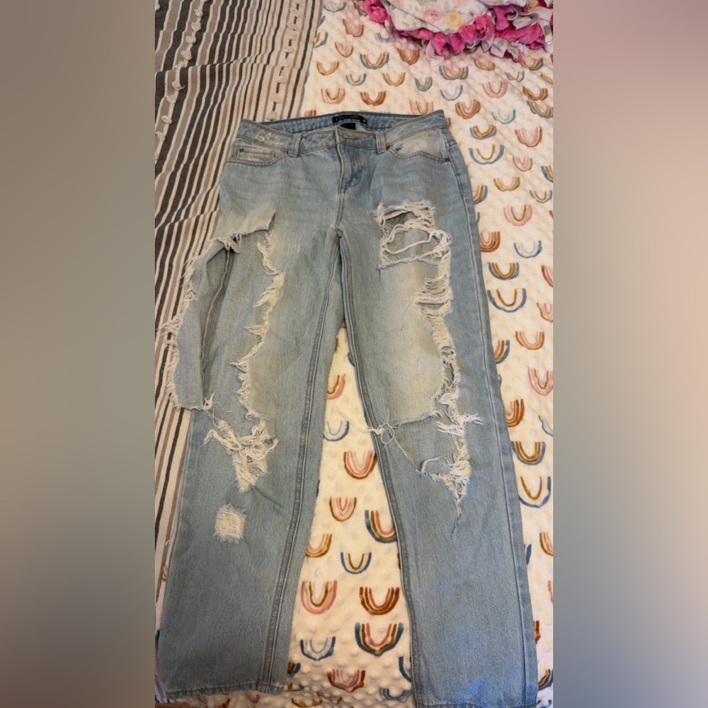 GENERRA Light Blue Ripped Boyfriend Jeans